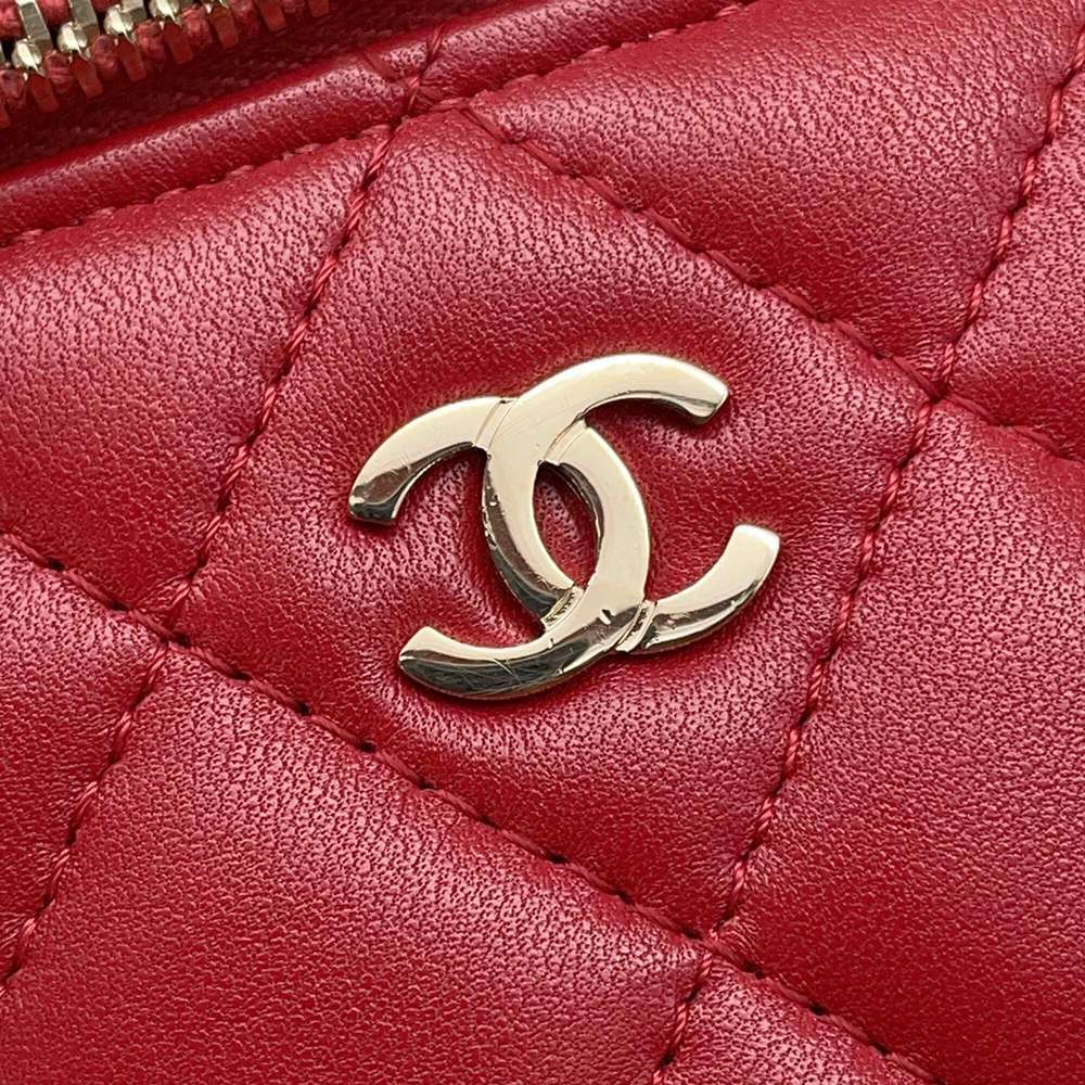Chanel Accessory Bag Vanity Matelasse Lambskin Pouch Mark Coco - Picture 10 of 11